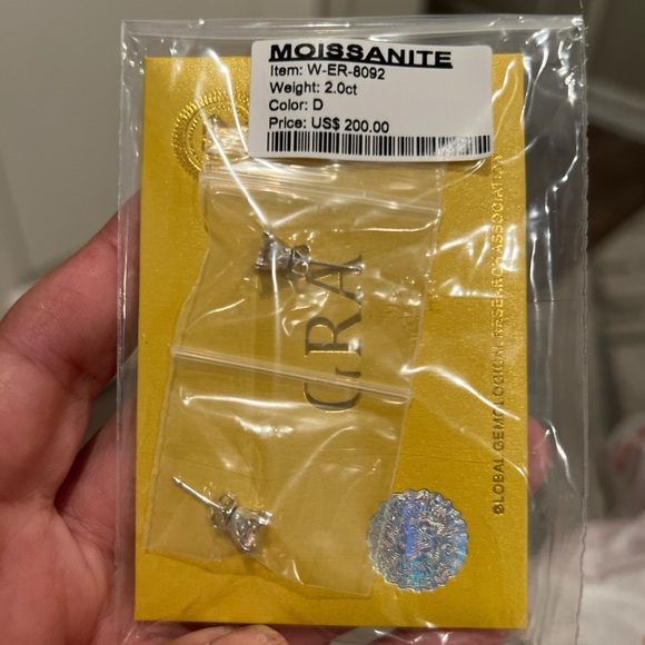 NWT Moissanite Stud Earrings - 2ctw White Gold Plated with GRA. MSRP $200 - Picture 3 of 3
